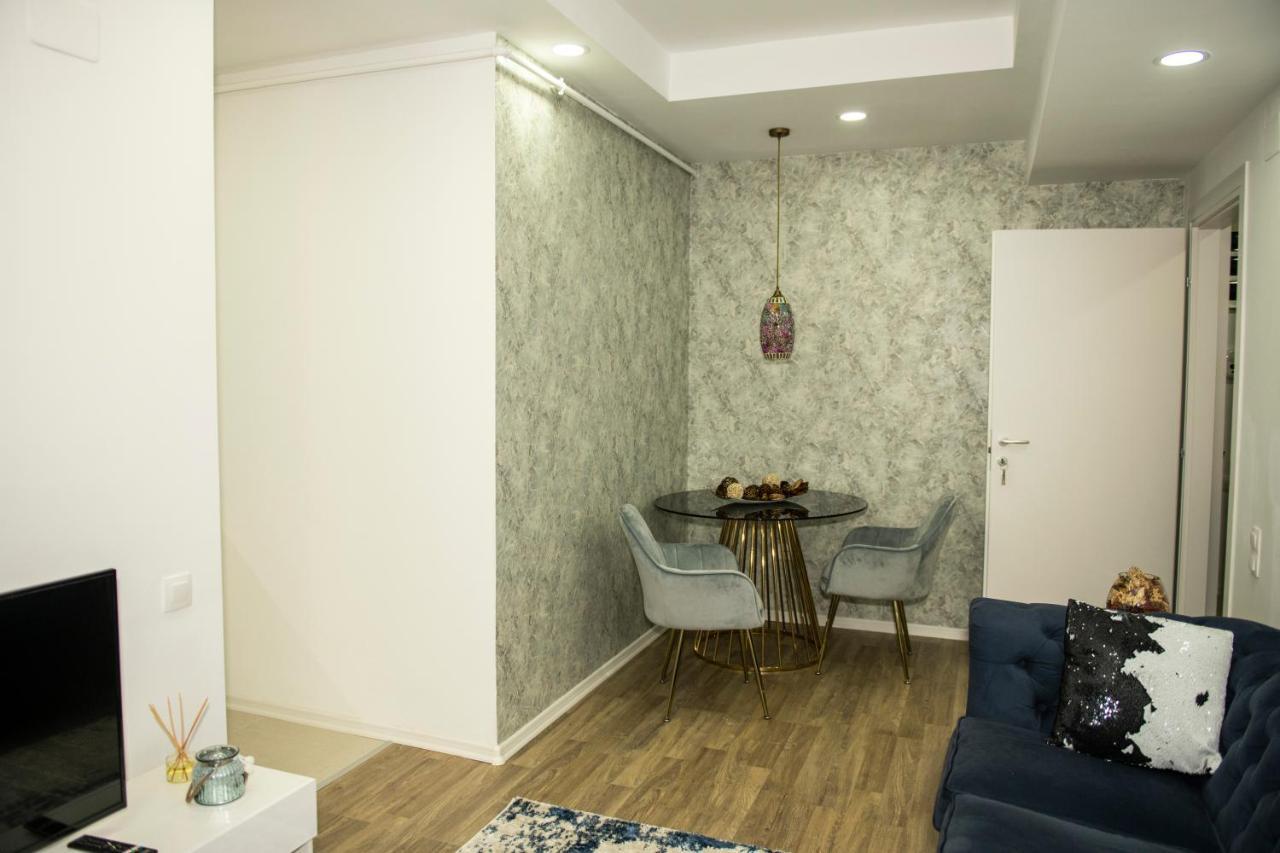 Raphael Apartment North Bucharest Cosmopolis Stefanestii de Jos Exterior foto